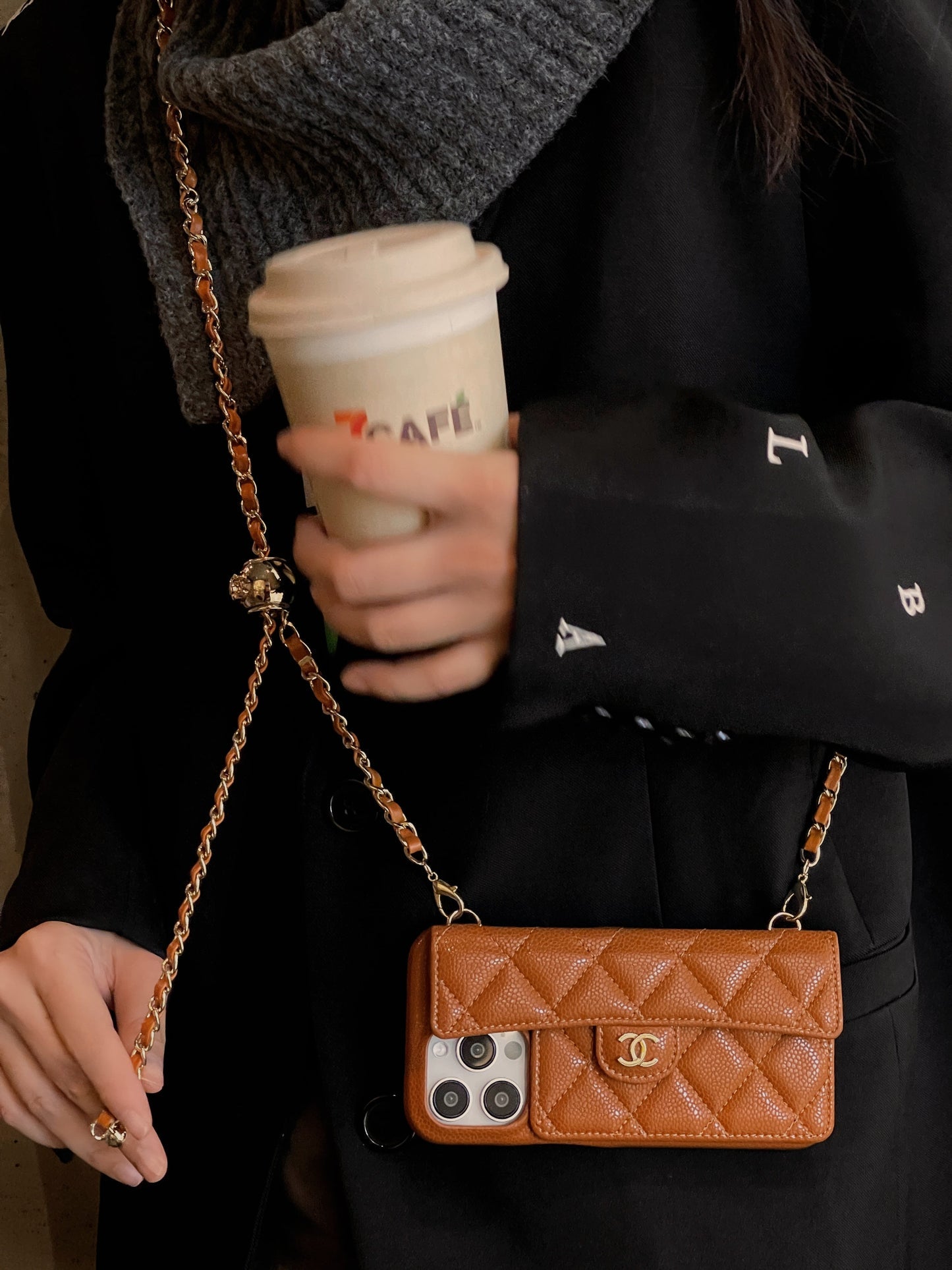 The Couture ClutchCase™ – Luxury Wallet iPhone Case
