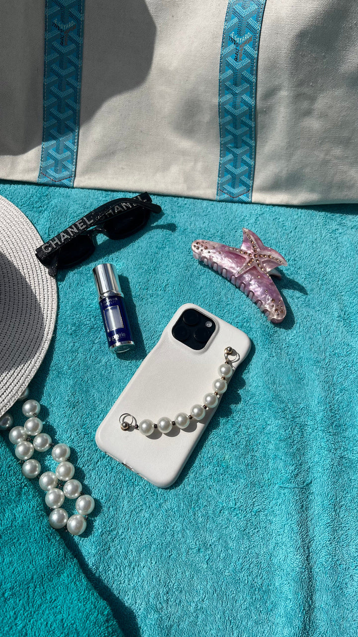 La Pearla Case Haven™ + FREE Earphones Combo!