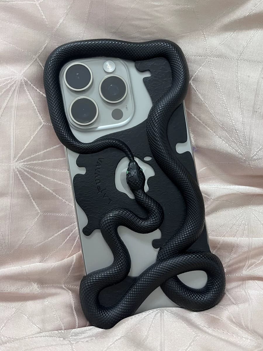 Snake Phonecase + FREE Earphones
