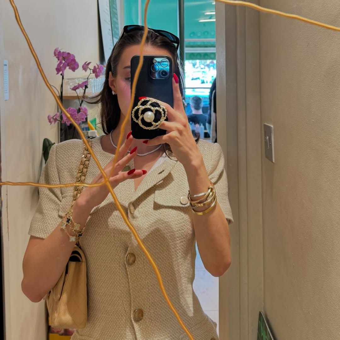 Chain Camellia Case™ + KOSTENLOSE Ohrhöre