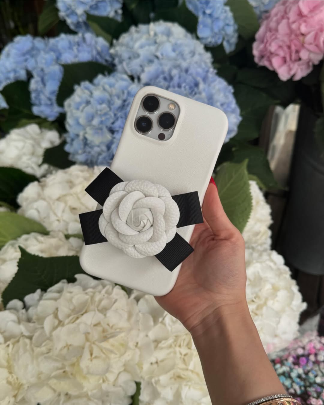 Camellia Bow Case™ + Kostenlose Kopfhörer