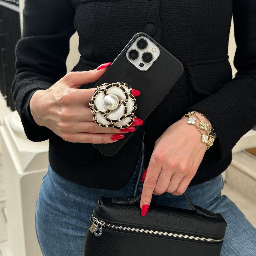 Chain Camellia Case™ [Today 1+1 Free]