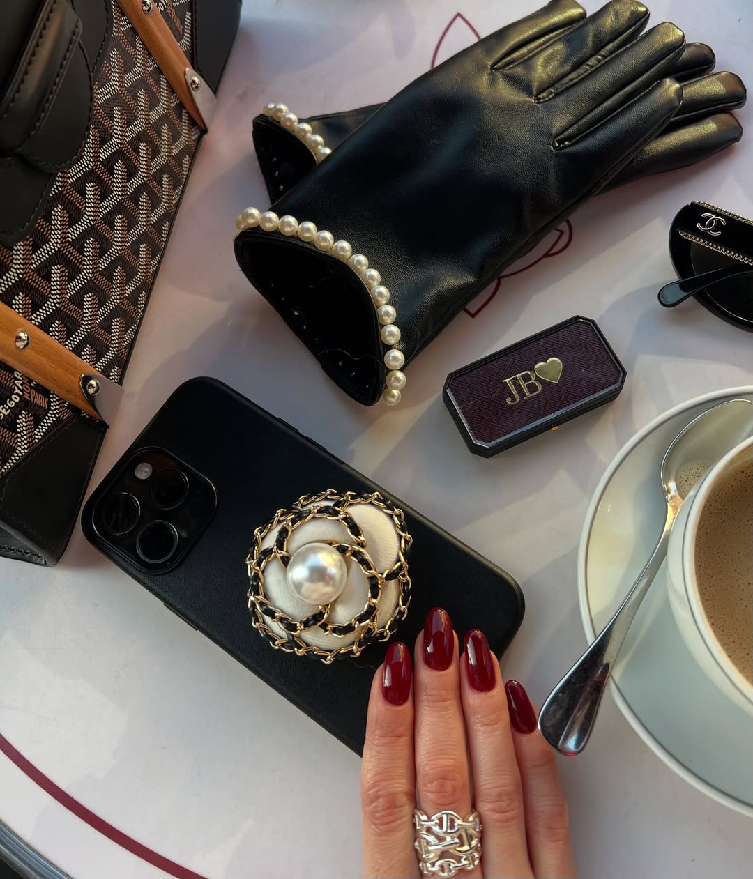 Chain Camellia Case™ [Today 1+1 Free]