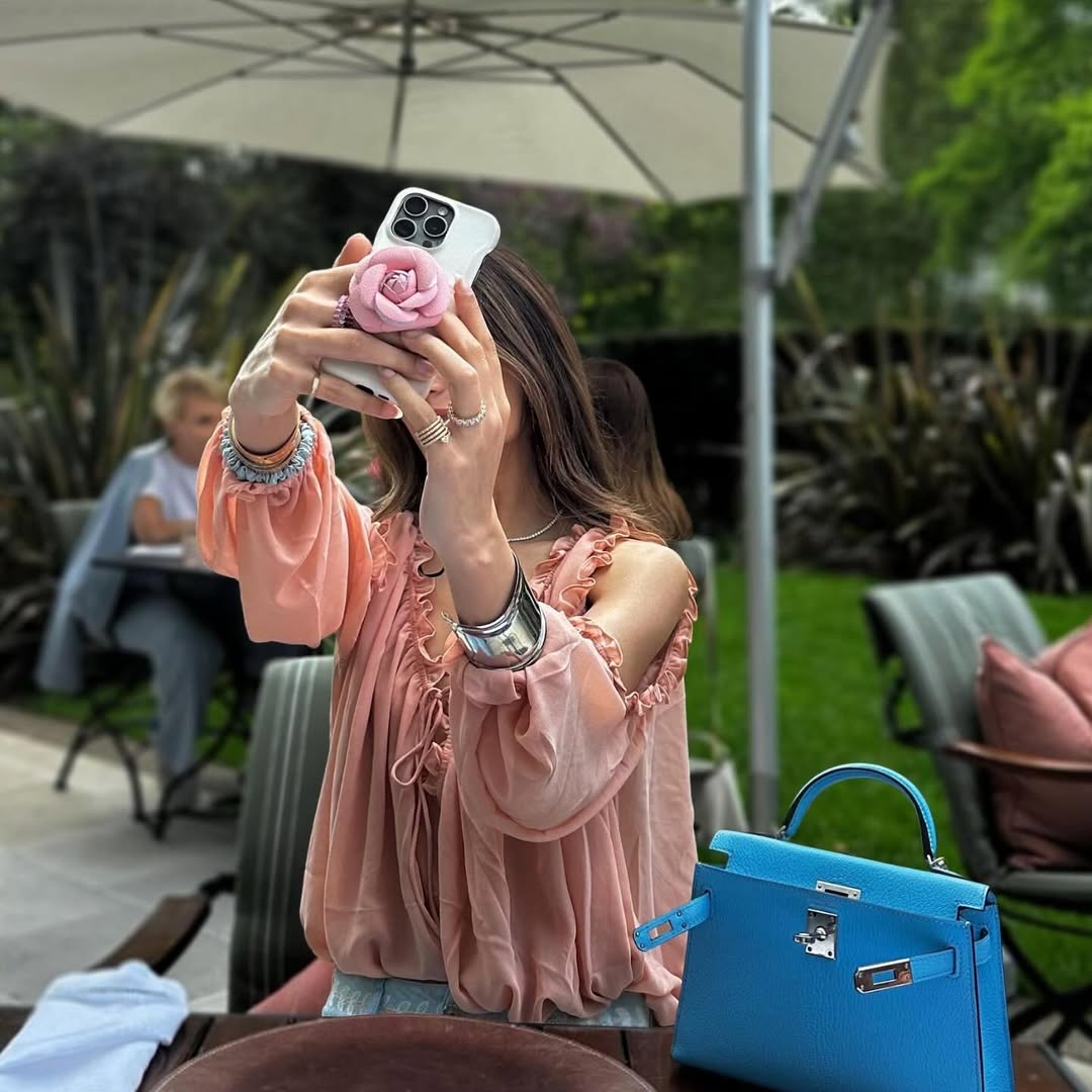 Pink Camellia Case (1+1 FREE)