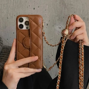The Couture ClutchCase™ – Luxury Wallet iPhone Case